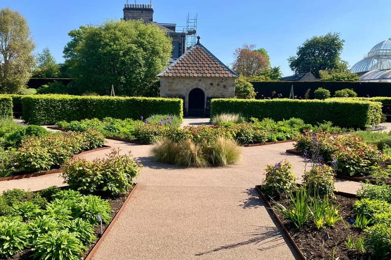 Edinburgh: Walk Dean Village, New Town & Royal Botanics - Stockbridge, with time to see a different side of Edinburgh
