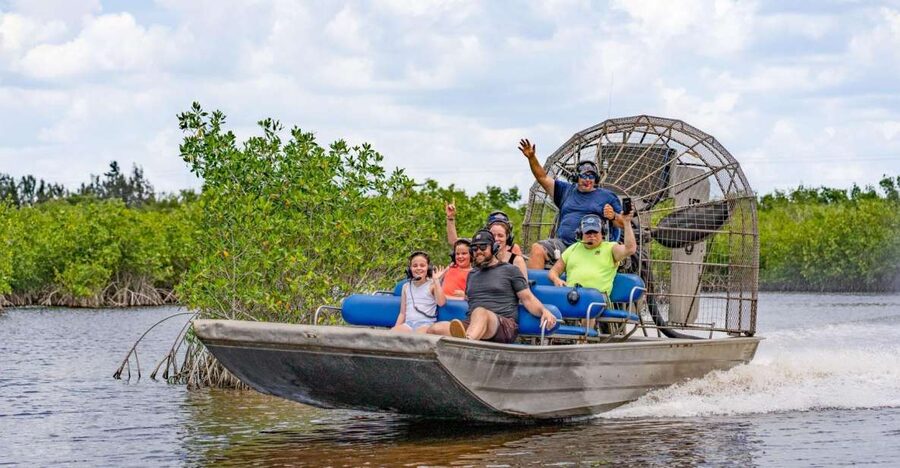 Everglades: Mangrove Maze Airboat Tour and Boardwalk - Timing, weather, and the real pace of the day