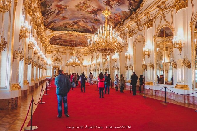 Explore Schönbrunn Palace & Gardens: Private 2.5-hour Guided Tour - What the $280 Price Means