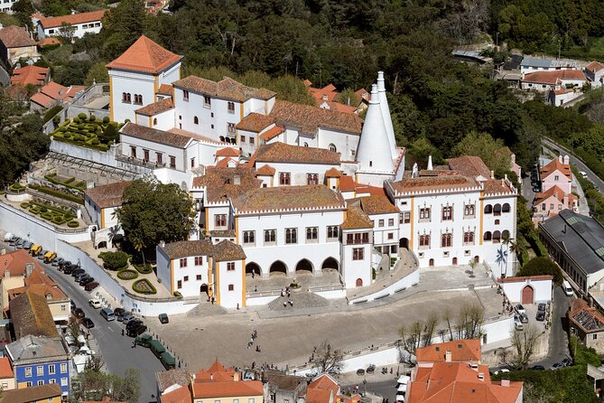 Explore Sintra Your Way: Palaces & Mystical Gardens - Quinta da Regaleira rewards curiosity