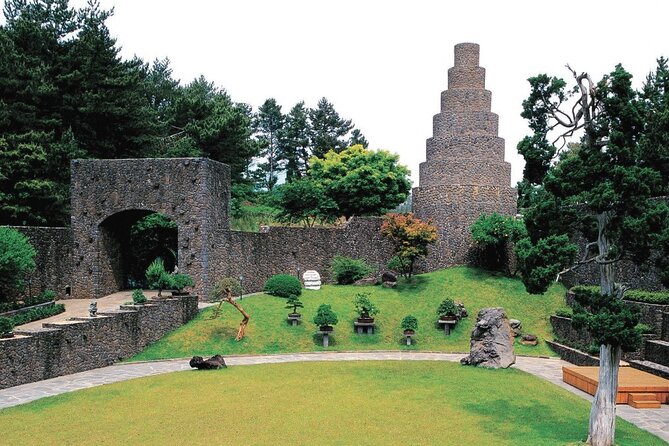 Explore Spirited Garden a Cultural Gem in Jeju - Meeting the founder, Sung Beom-Young