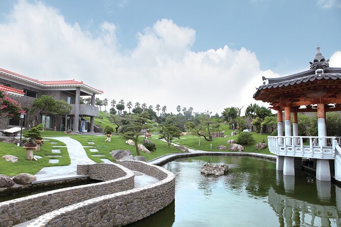 Explore Spirited Garden a Cultural Gem in Jeju - How long to allow and what to combine with it