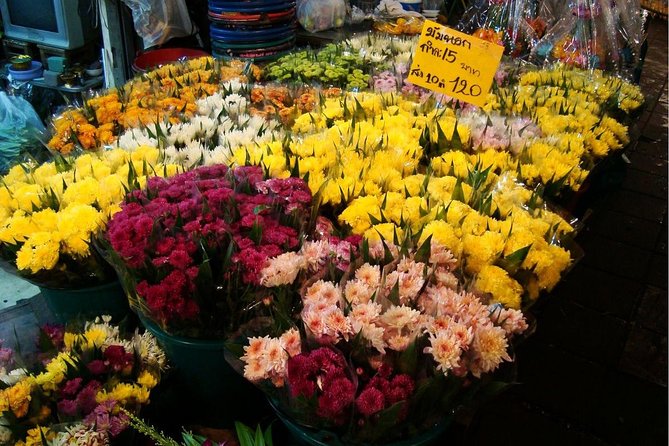 Floating Market - Train Market - Flower Market and China Town - Pak Khlong Flower Market in 30 minutes