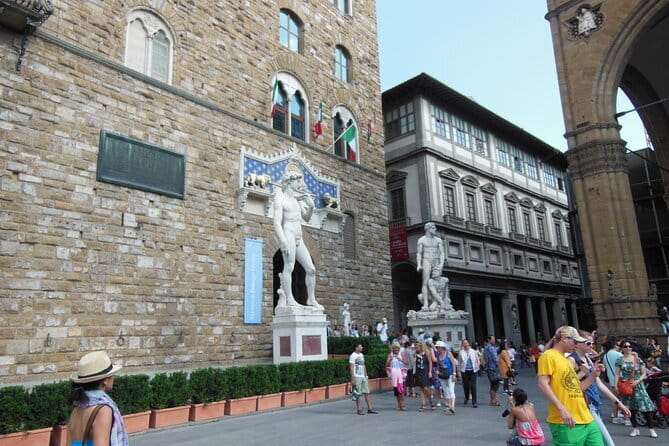 Florence Medici’s Mile Walking Tour with Pitti Palace & Boboli Gardens Ticket - Pitti Palace, the Medici family’s grand final residence