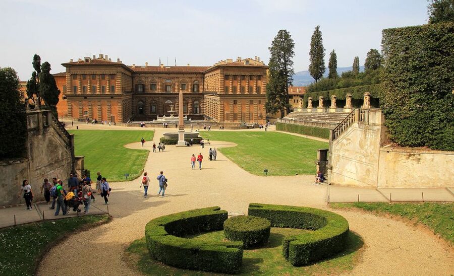 Florence: Pitti Palace and Boboli Gardens Walking Tour - A Florence walking route with major landmarks