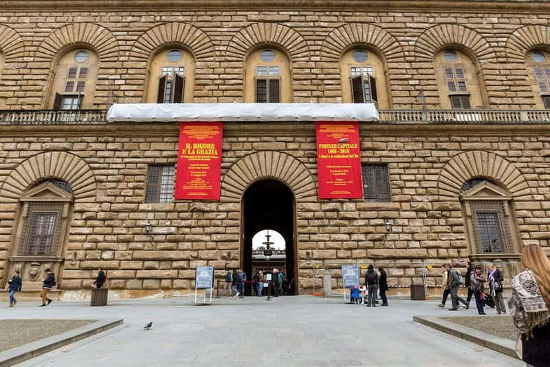 Florence: Reserved Entry Ticket to the Boboli Gardens - The first paths and the Grotta del Buontalenti