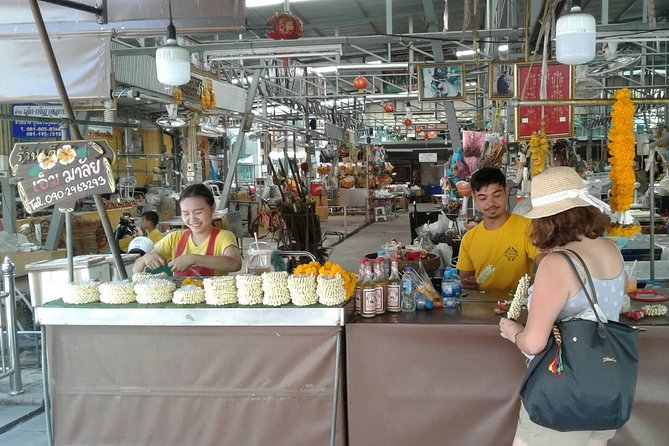 Flower Market & Floral Art: Multilingual Private Tour [EN/others] - Is $95.17 a fair price?