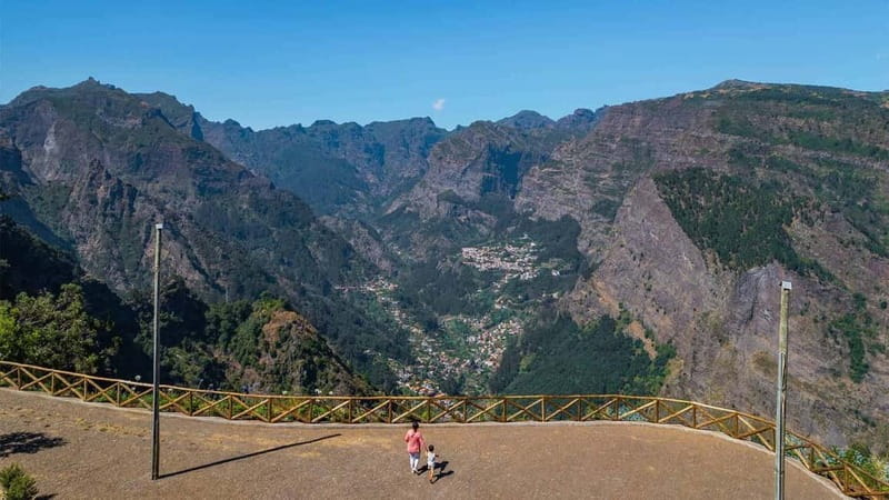 Flowers Of The Forest, Câmara de Lobos 4x4 Jeep Tour - Who should book this Jeep tour