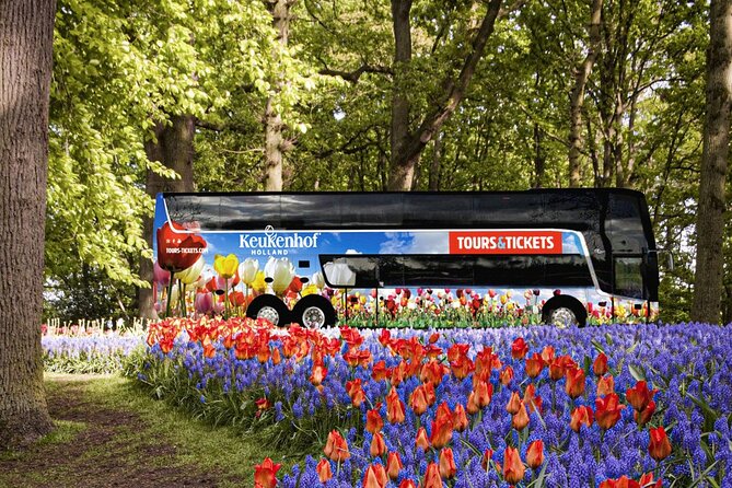 From Amsterdam: Keukenhof and Tulip Experience Tour - Food, toilets, and time inside the park