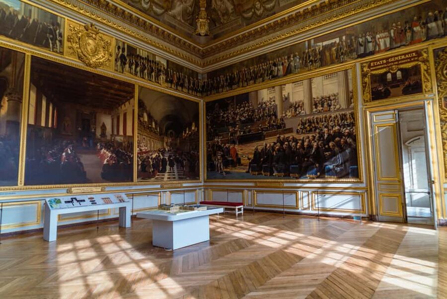 From Paris: Full day in Giverny & Versailles - Private Tour - Versailles gardens and the scale of royal power