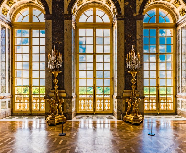 From Paris: Giverny and Versailles Palace Guided Day Trip - Free time in the village of Giverny