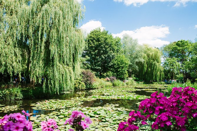 From Paris: Monet Gardens & Giverny Bike Tour with Picnic Stop - Entering Monet’s Giverny