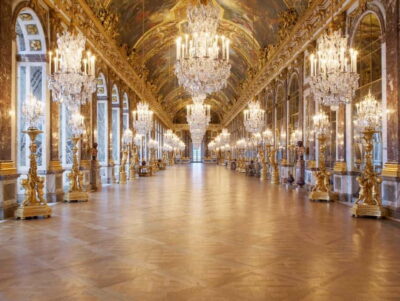 Versailles Palace and Gardens with Transfer