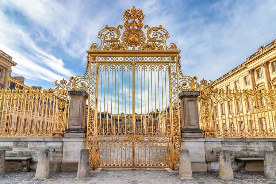 From Paris: Versailles Palace & Gardens with Transportation - Choosing between half-day and full-day