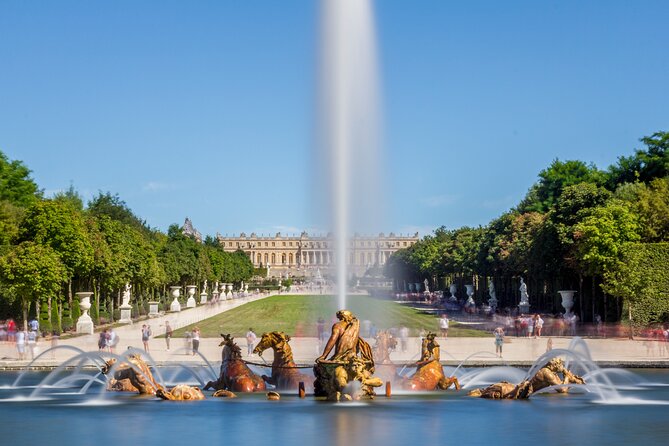 From Paris: Versailles Palace Live Tour with Gardens Access - How the $114.88 price measures up