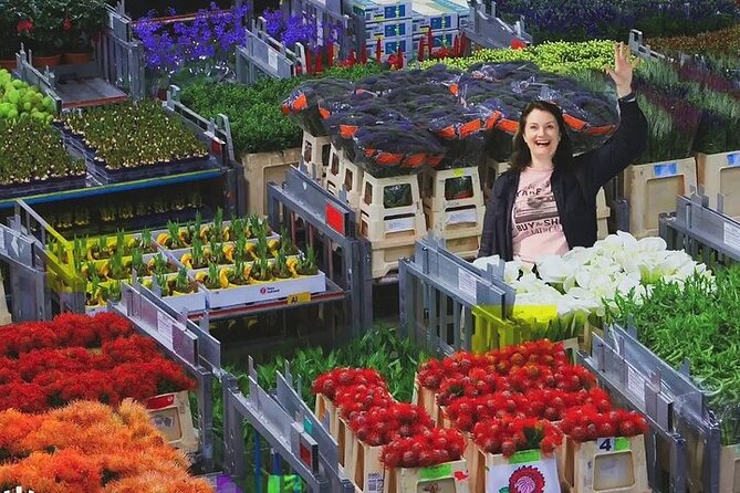 Full-Day Trip From Amsterdam to Keukenhof, Zaanse Schans + Cruise - Who should book this day?