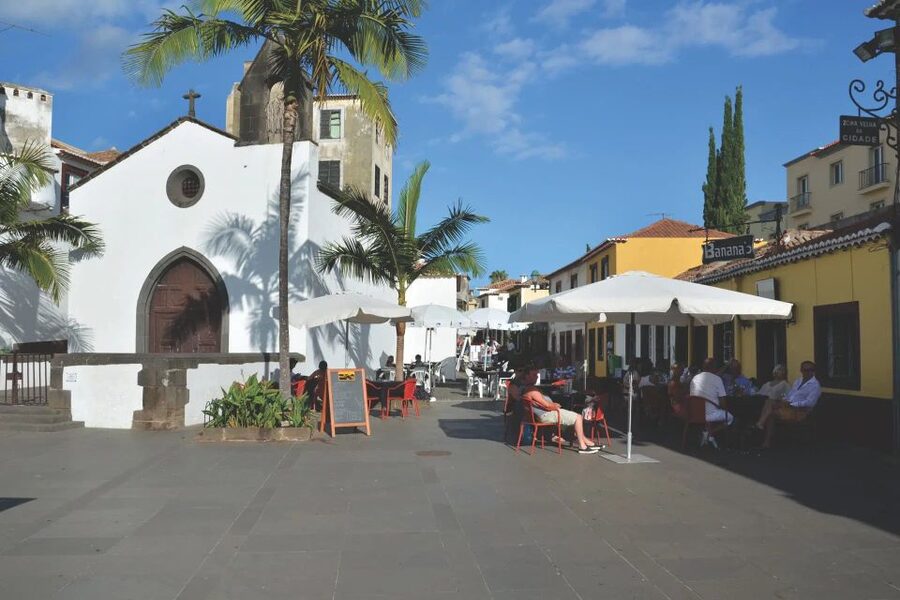 Funchal: Botanical Garden and Old Town Private Tuk-Tuk Tour - Why a tuk-tuk works so well in Funchal