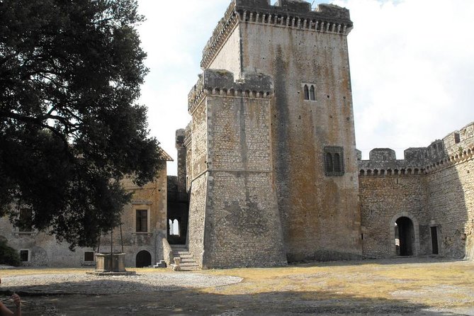 Garden of Ninfa and Sermoneta Day Trip from Rome with Lunch - Walking through the Garden of Ninfa