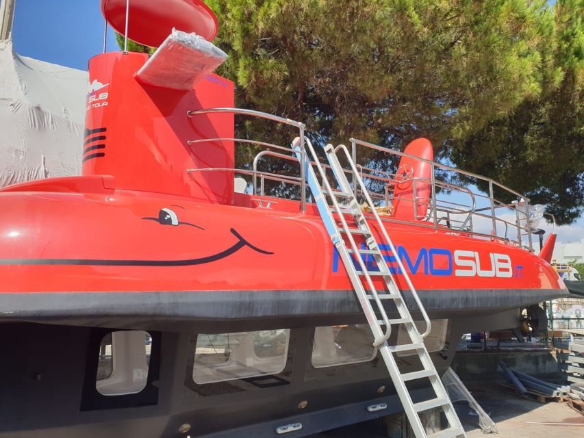 Giardini Naxos: Semi-Submarine Tour to Isola Bella - Who should book this tour?