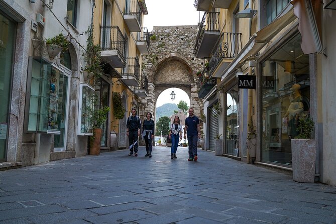 Giardini Naxos, Taormina and Castelmola-White Lotus-From Catania - Piazza Duomo and Taormina’s palaces
