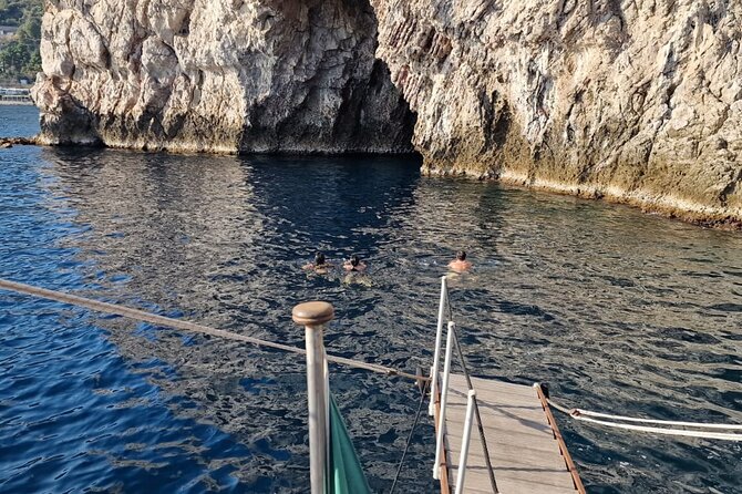 Giardini Naxos, Taormina and Isola Bella Boat Tour - What the $41.91 price includes
