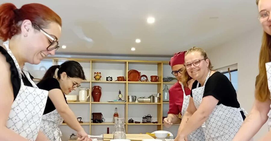 Giardini Naxos, Taormina: Food Class & Sicilian Tasting - Five olive oils from the Etna area