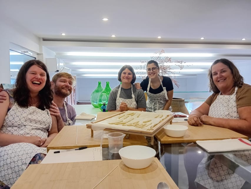 Giardini Naxos, Taormina: Food Class & Sicilian Tasting - Ricotta cream and the art of filling cannoli
