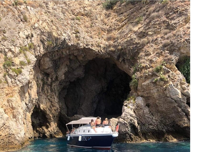Giardini Naxos: Taormina & Isola Cruise Bella with Aperitif - Isola Bella, where the swim stop matters most
