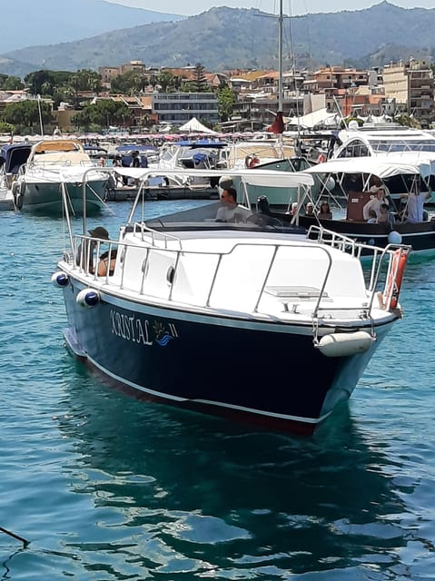 Giardini Naxos: Taormina & Isola Cruise Bella with Aperitif - The Cave of Love and the Blue Grotto