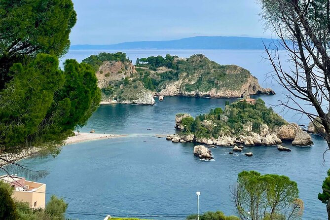 Giardini , Taormina & Castelmola - Isola Bella from the route