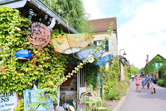 Giverny and Monet's Garden Half-Day Trip from Paris - What the $158.21 price really buys you
