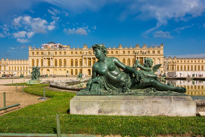 Giverny and Versailles Day Tour in a very small groupe from Paris - The Versailles gardens need careful expectations