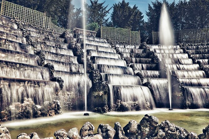 Giverny and Versailles Full Day Private Guided Tour wih Hotel Pickup - One day, two very different sides of France
