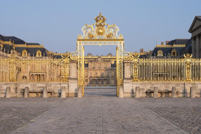 Giverny and Versailles Full Day Private Tour from Paris - What the private format really changes