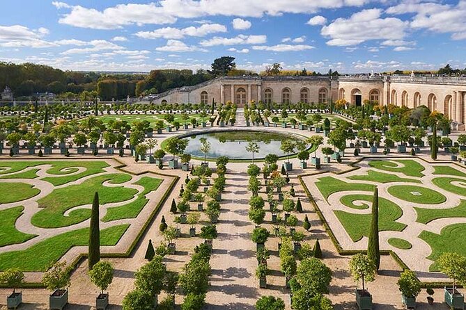 Giverny and Versailles Full Day Private Tour from Paris - Giverny: two and a half hours with Monet