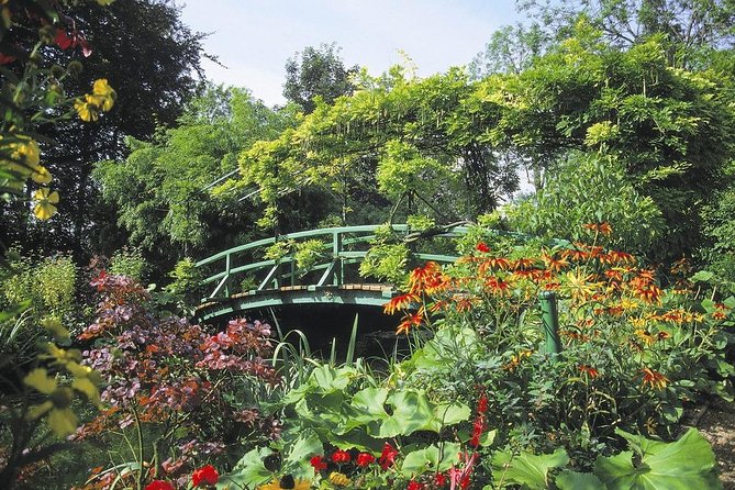 Giverny and Versailles Private Full-Day Tour - What the private price really buys you