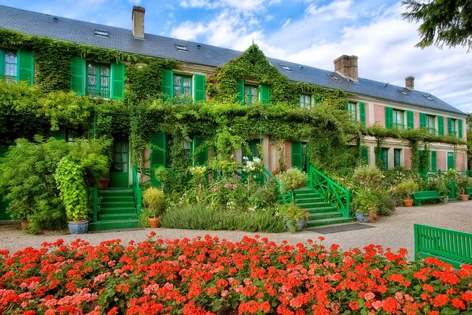 Giverny - Claude Monet's House & Gardens - Private Trip - What the driver service includes