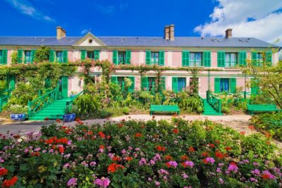 Giverny Monet’s Home and Gardens Half Day Tour from Paris