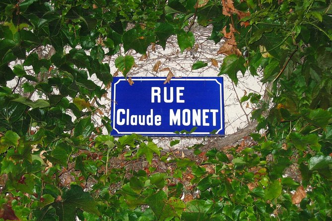 Giverny & Monet's House Audio Guided Half-day Tour from Paris - Monet’s water garden and Japanese bridge