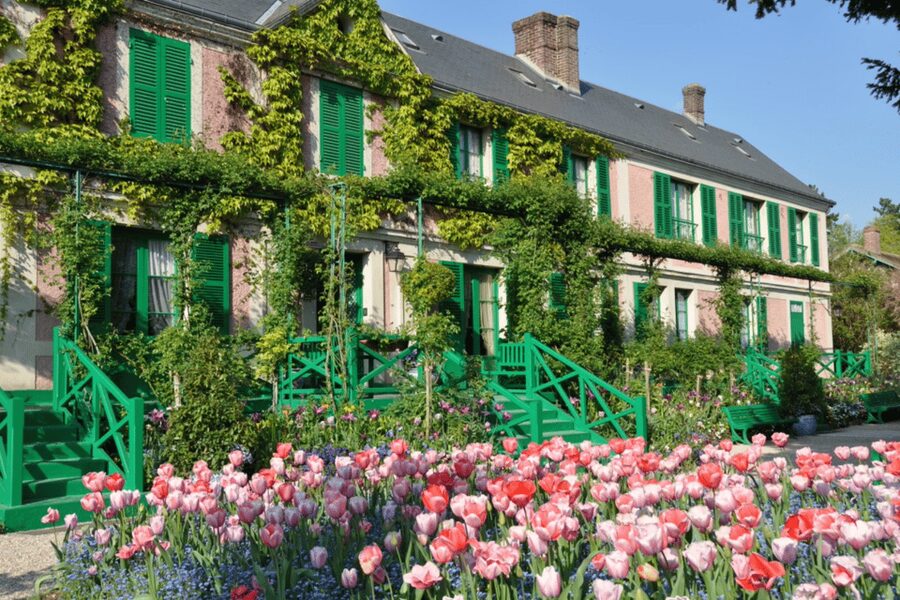 Giverny: Monet's House & Gardens Private Guided Tour +Ticket - How much information should you expect?