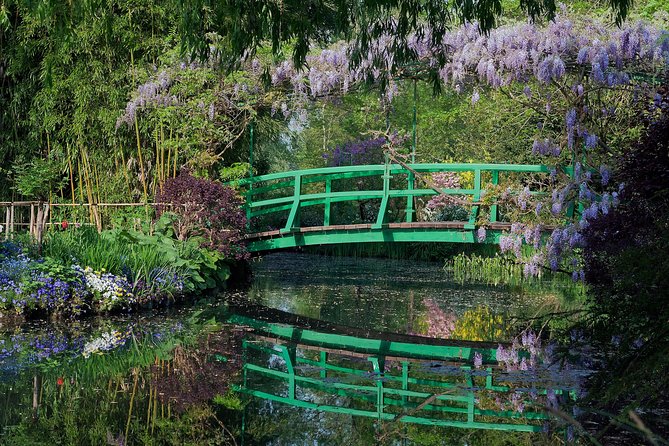 Giverny Monet's House & Versailles Palace Private Day Trip from Paris - Why Giverny and Versailles work in one day