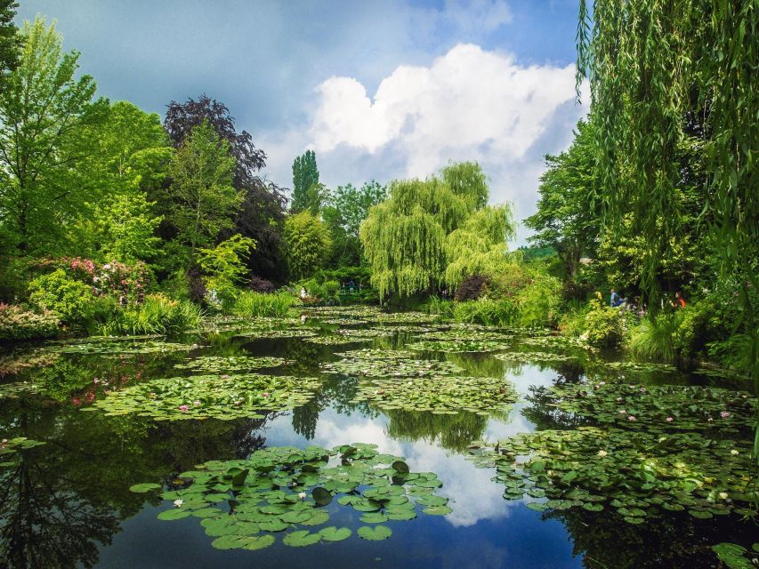 Giverny Private Guided Walking Tour - Key points at a glance