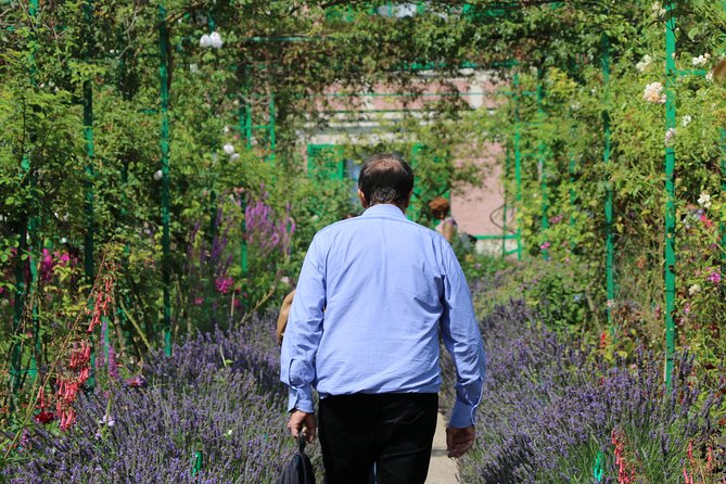 Giverny Private Half-Day Trip including Claude Monet' Gardens & House from Paris - The possible visit to Monet’s grave