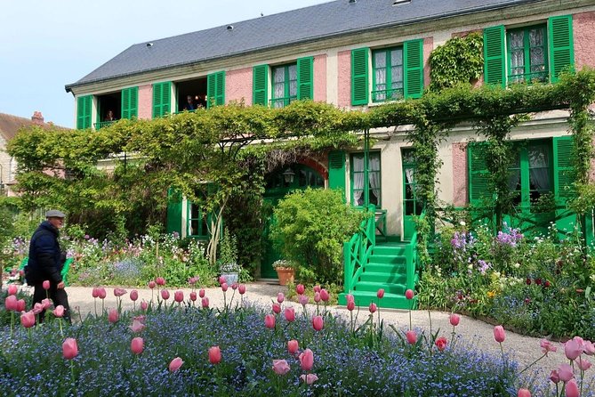Giverny Private Tour: Monet's House & Garden - Why Giverny feels different from a museum visit