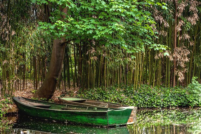 Giverny Small-Group Minivan with Hotel Pickup or Meeting Point - Seeing Monet’s house and gardens