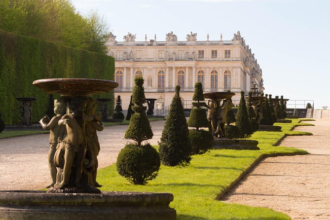 Giverny & Versailles Private Day Tour with Lunch from Paris - Is the $2,931.87 price worth it?