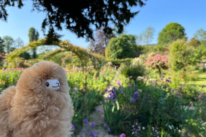 Giverny & Versailles Private Guided Tour with Ticket Entry - Key points at a glance