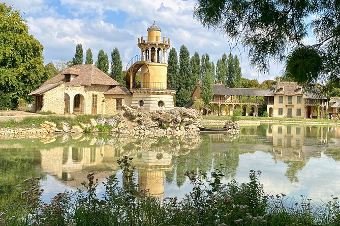 Giverny Versailles Trianon Small Group from Paris by Minivan - Why Pair Monet With the Palace of Versailles?