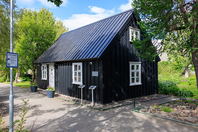 Goðafoss and Akureyri Botanic Garden Shared Shore Excursion - Is $166.17 a fair price?