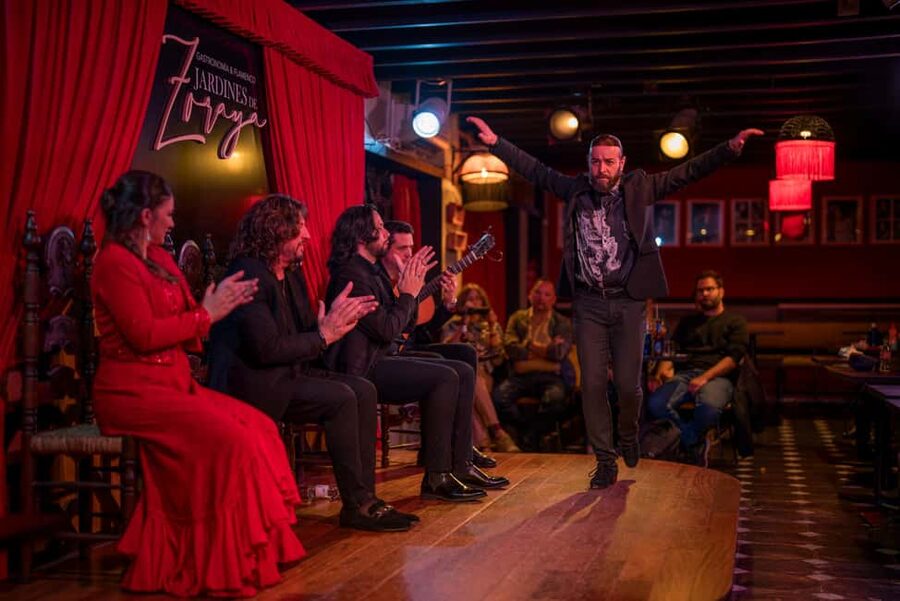 Granada: Flamenco Show with Dinner at Jardines de Zoraya - Practical timing for a smooth evening